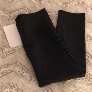 NWT Fabletics capris